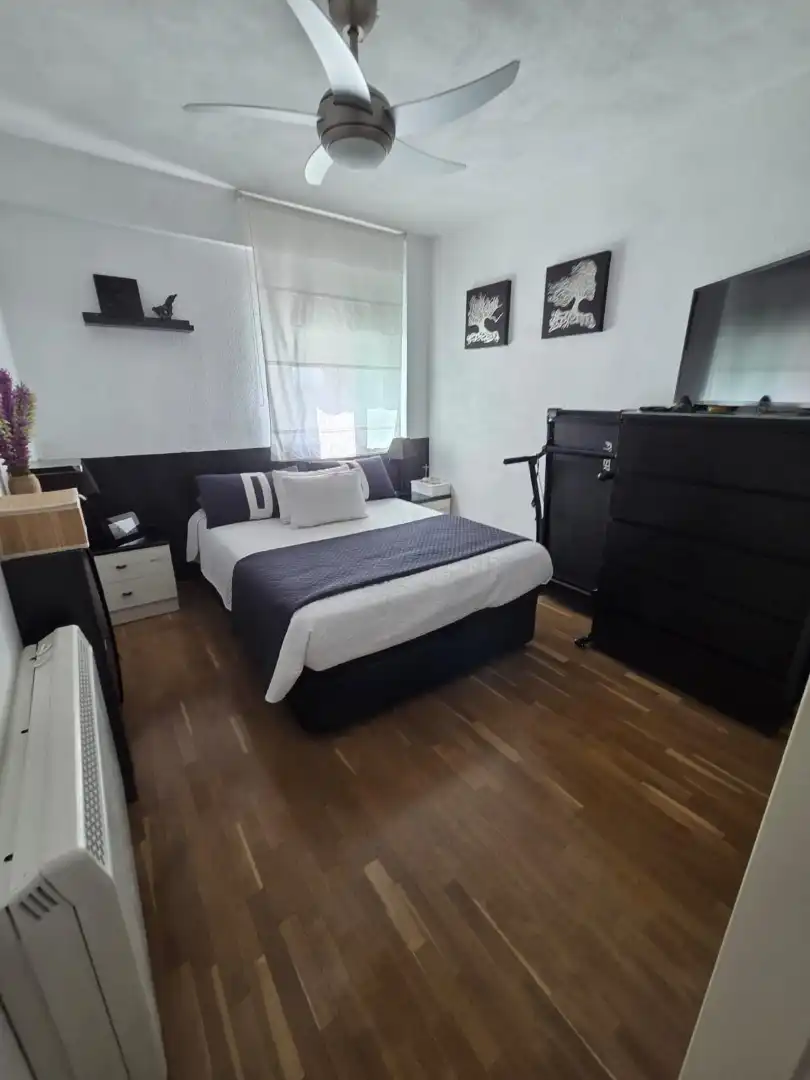 Bedroom of Flat for sale in Madrid  with Air Conditioner, Heating and Parquet flooring