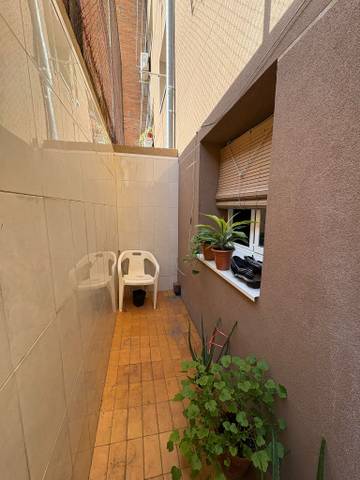 Planta baja en Venta en Carrer Mare de Déu dels Desemparats en La Torrassa