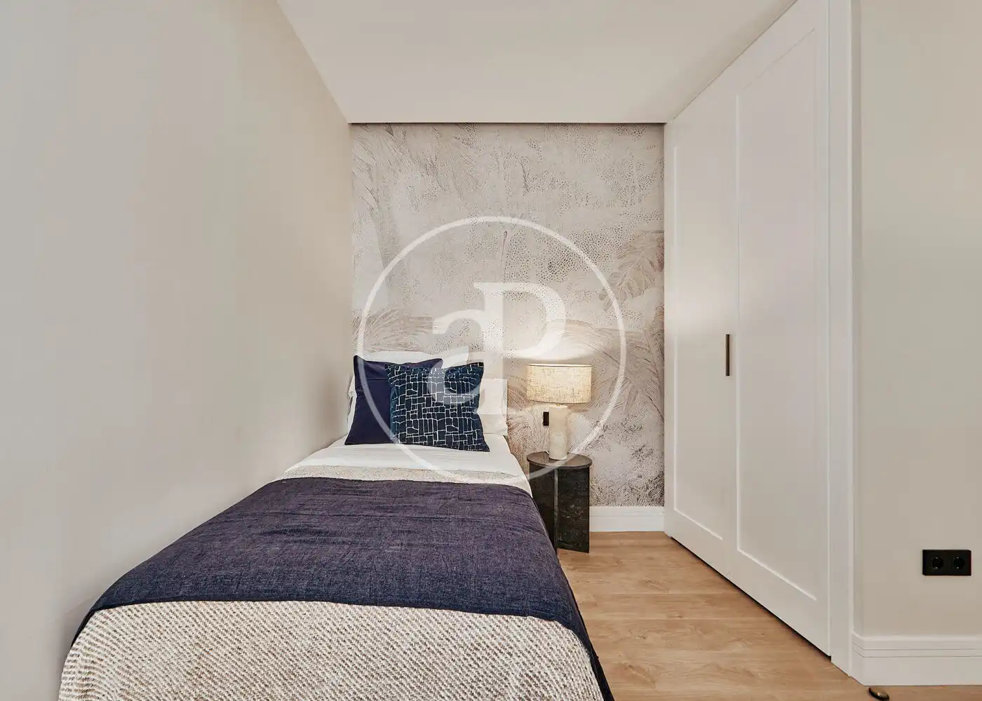 Bedroom of Flat for sale in Madrid  with Air Conditioner, Heating and Furnished
