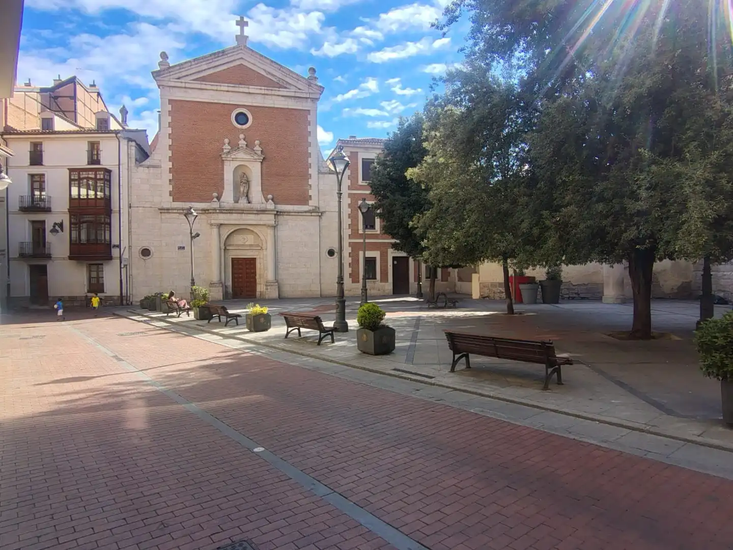 Vista exterior de Piso en venta en Valladolid con Calefacción, Terraza y Balcón