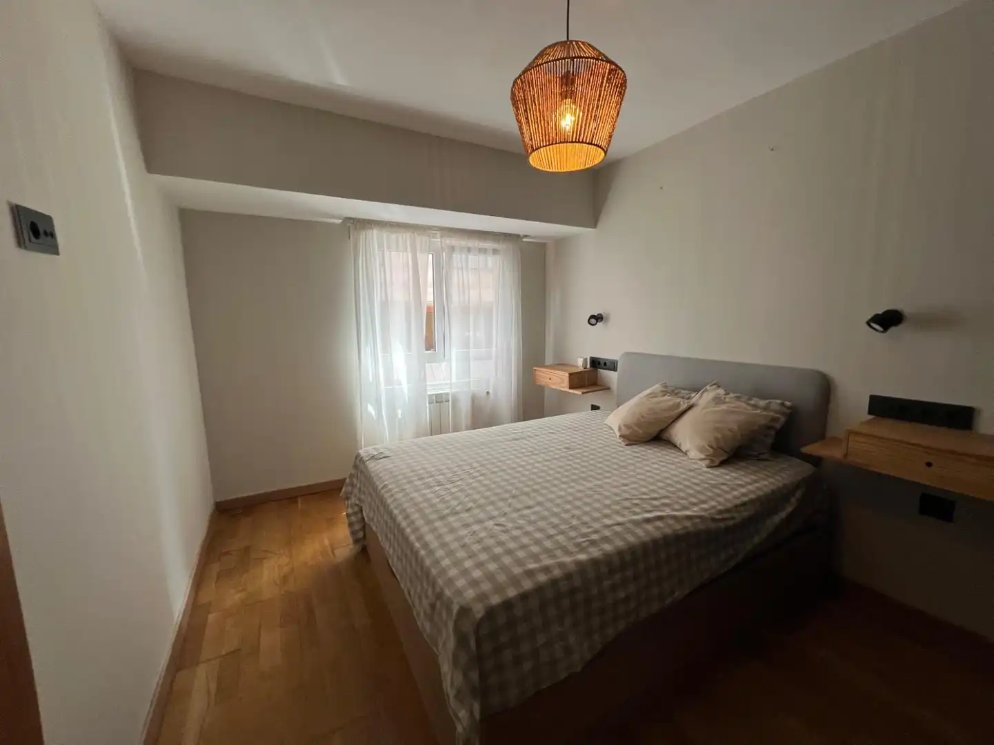 Flat for rent in Conde del Real Agrado, Barrio del Centro