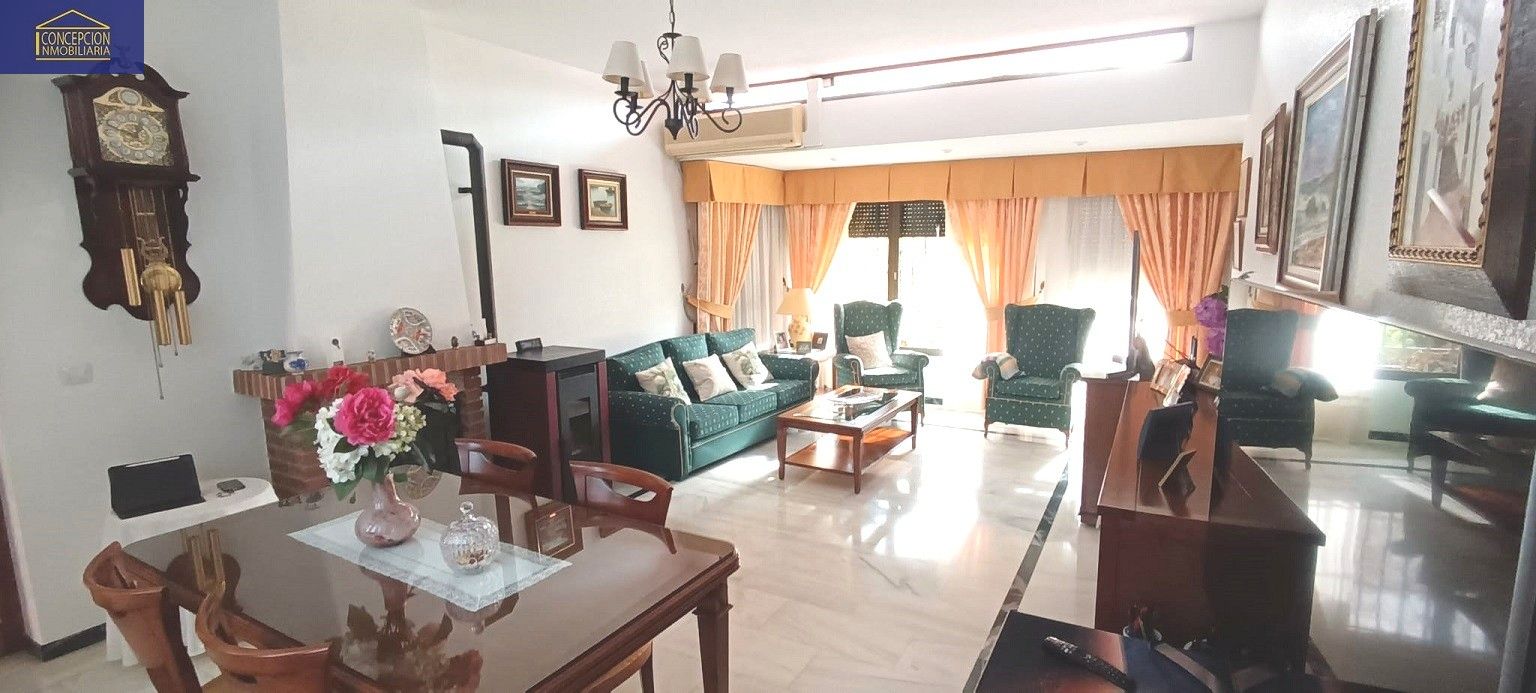 Sala d'estar de Casa o xalet en venda en  Córdoba Capital amb Aire condicionat, Calefacció i Jardí privat