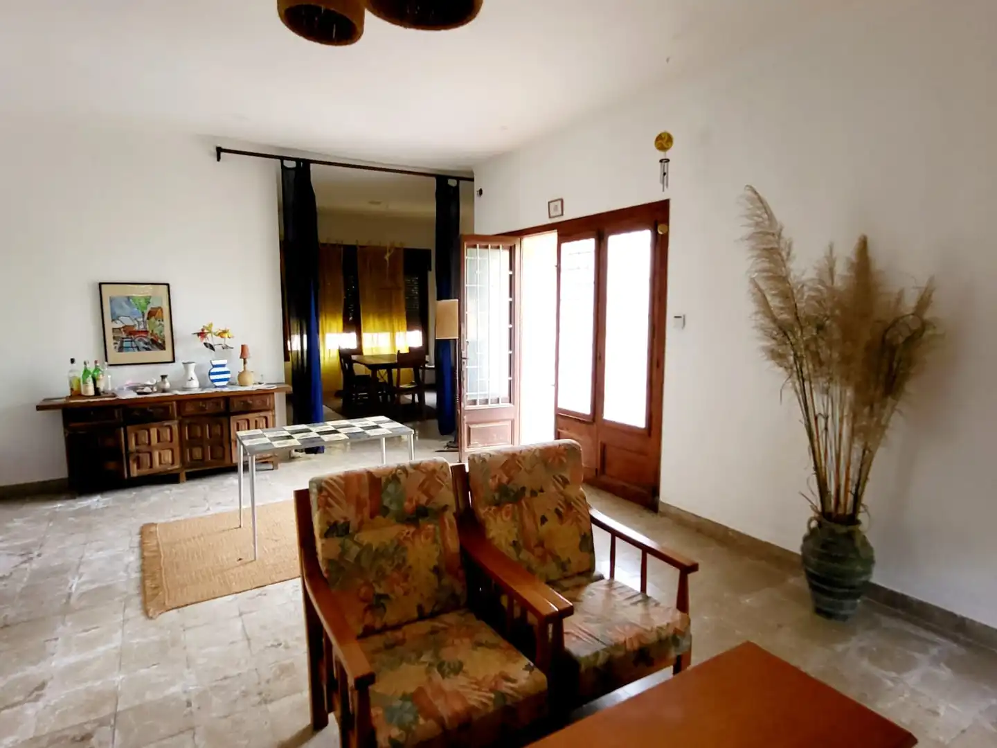 Sala d'estar de Casa o xalet en venda en Torredembarra amb Jardí privat, Terrassa i Moblat