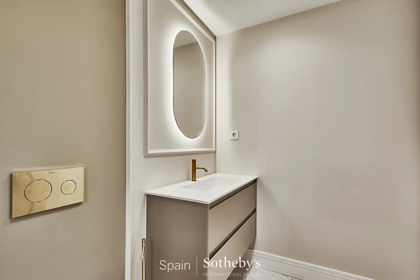 Apartamento con ascensor en venta en Calle de Piamonte, imagen 19