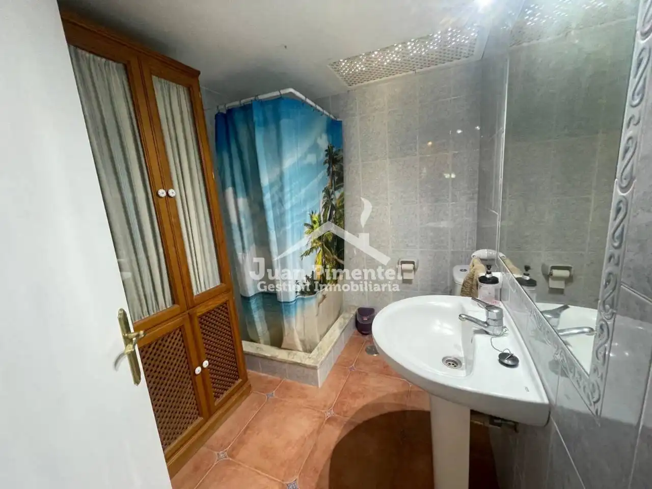 Bany de Finca rústica en venda en Estepona amb Aire condicionat, Jardí privat i Terrassa