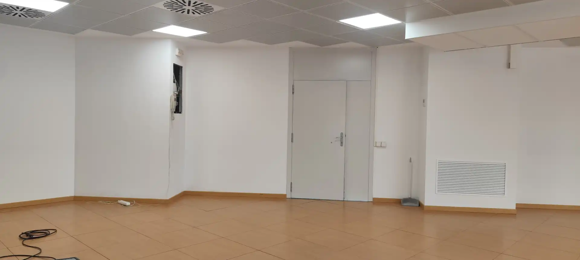 Oficina amb ascensor de lloguer a Avinguda Corts Catalanes, imagen 5