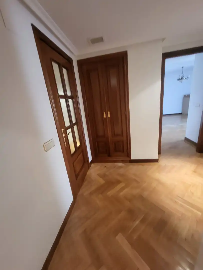 Wohnung zur Miete in Cáceres mit Klimaanlage, Heizung und Parkett