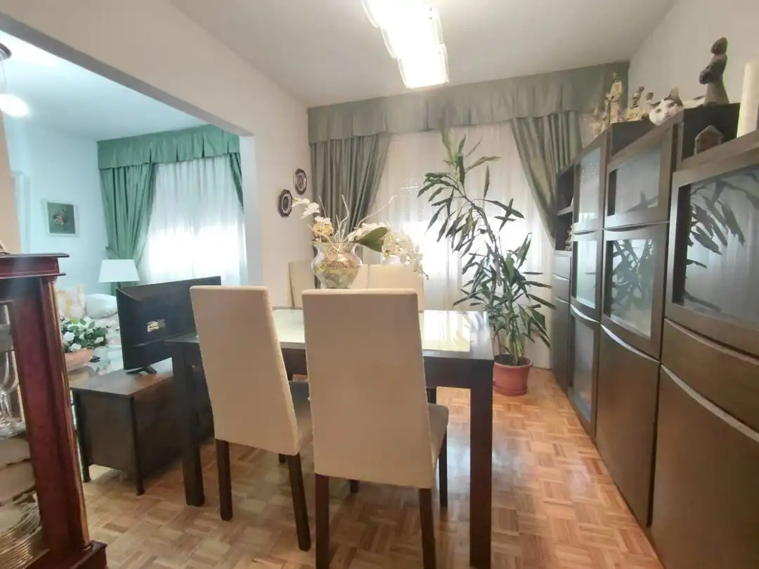 Comedor de Piso en venta en Barañáin / Barañain con Calefacción y Balcón