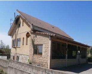 Exterior view of House or chalet for sale in Villagatón