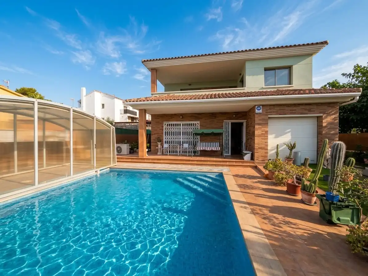 Piscina de Casa o chalet en venta en Cunit Residencial