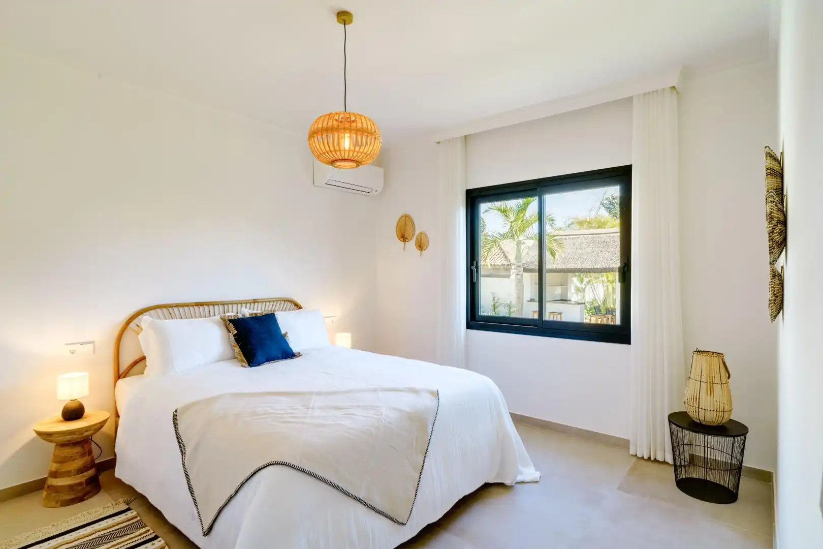Habitación de Casa o chalet en venta en Marbella con Aire acondicionado, Jardín privado y Terraza