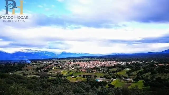 Vista exterior de Casa o xalet en venda en Montesclaros amb Balcó
