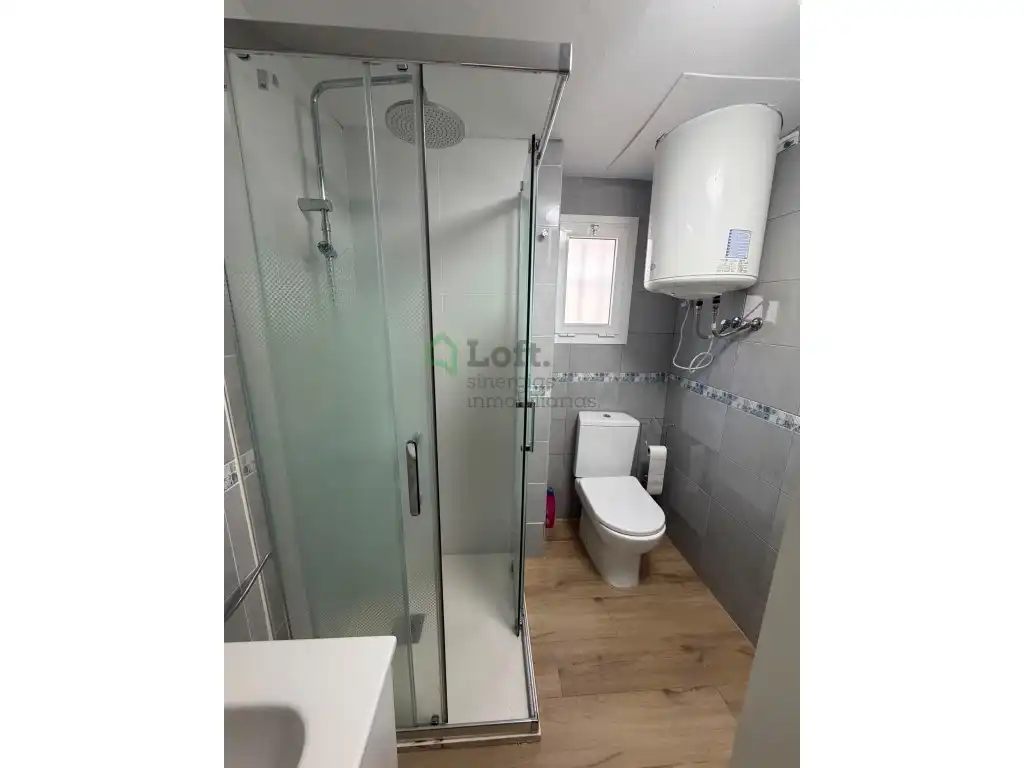 Baño de Apartamento de alquiler en Badajoz