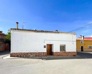 Exterior view of House or chalet for sale in Camporrobles