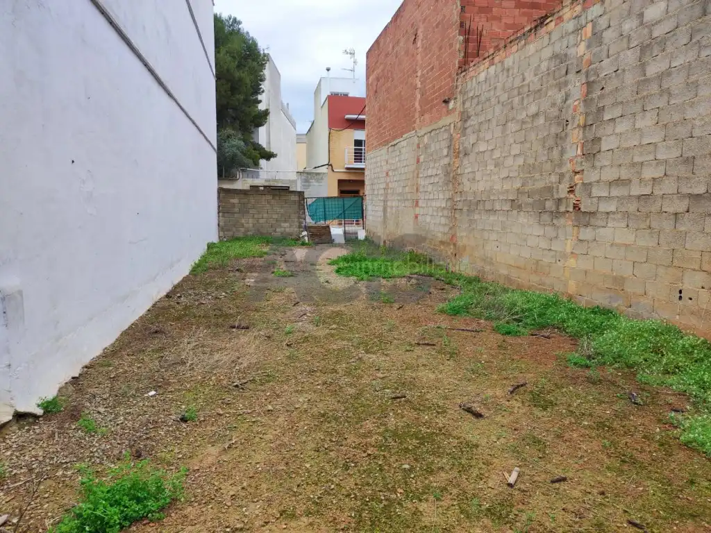 Terreny residencial en venda a L'Alcúdia
