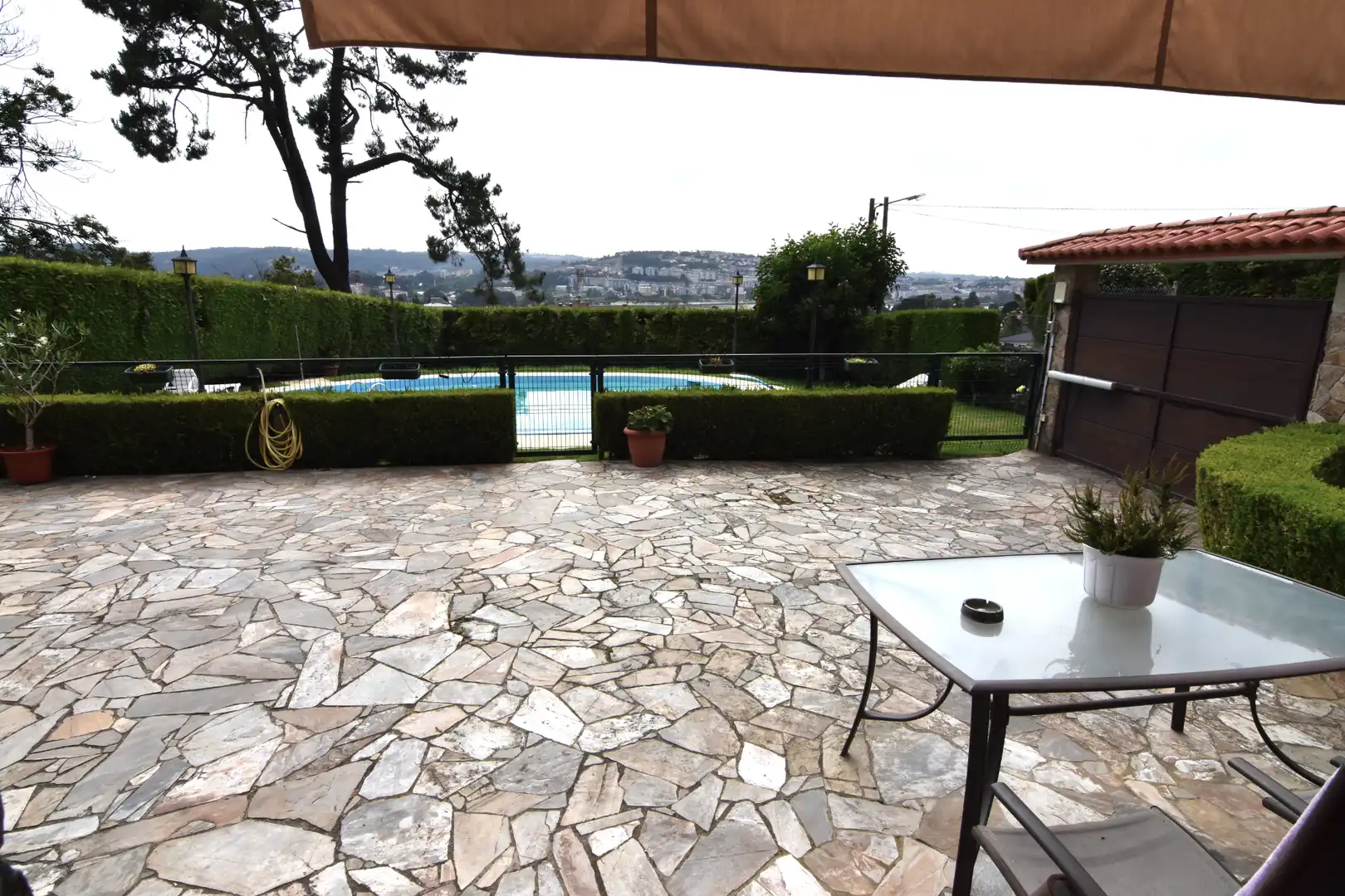 Terraza de Casa o chalet en venta en Oleiros con Calefacción, Jardín privado y Parquet