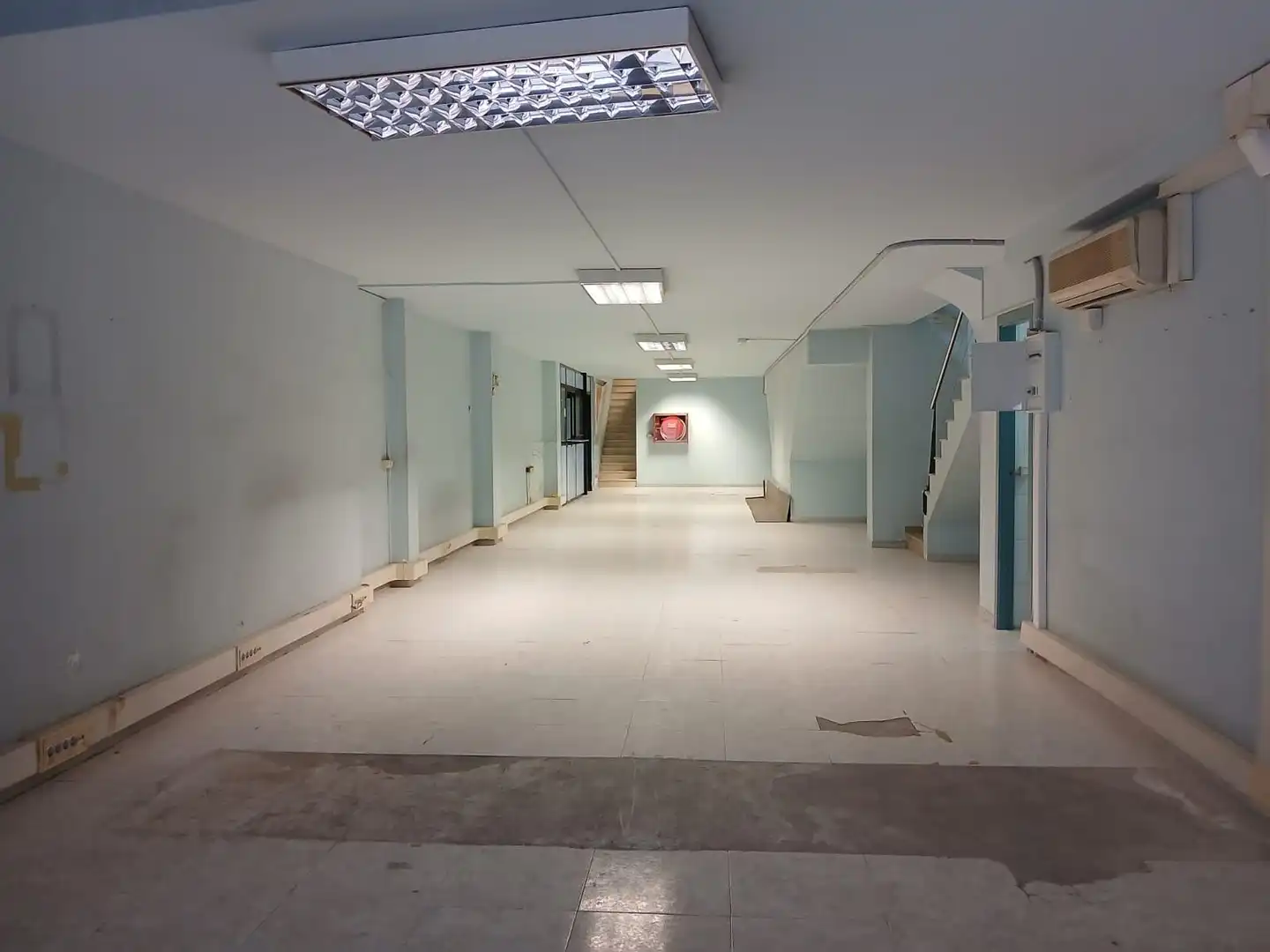 Local comercial en venda a Sants - Montjuïc, imagen 4