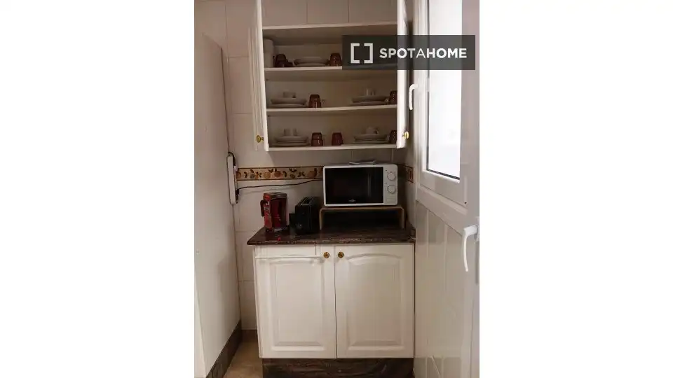 Kitchen of Flat for rent in Valencia  with Air Conditioner, Heating and Furnished