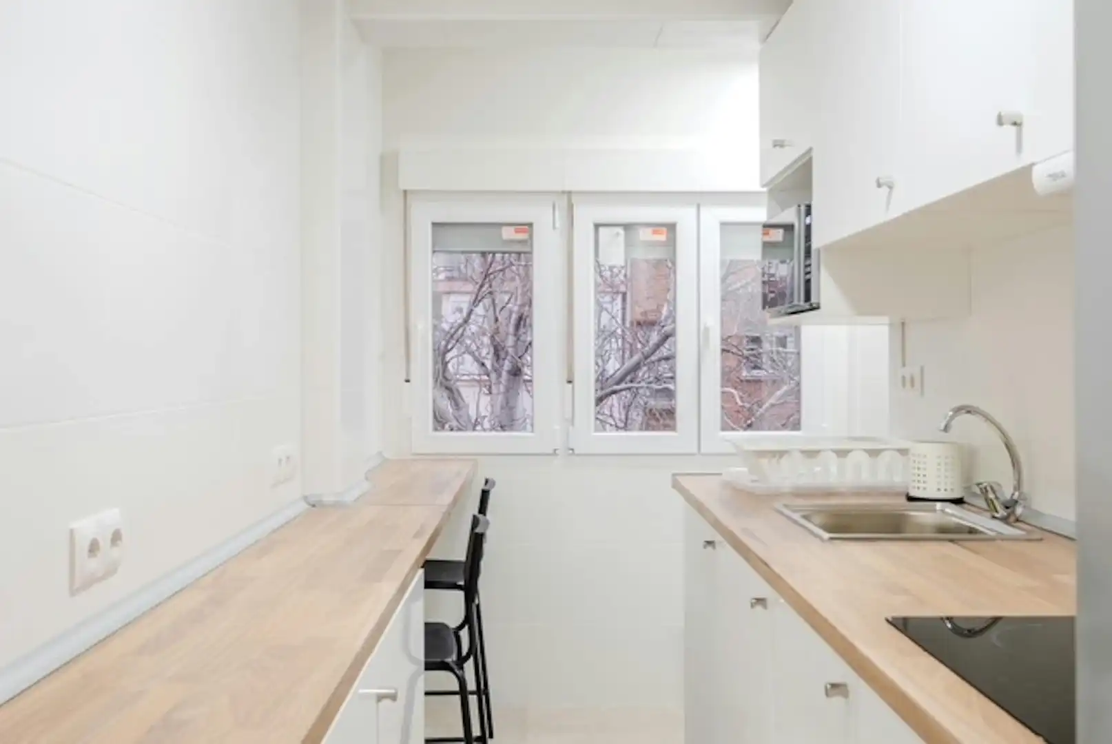 Küche von Wohnung zur untervermieten in Madrid mit Heizung und Waschmaschine