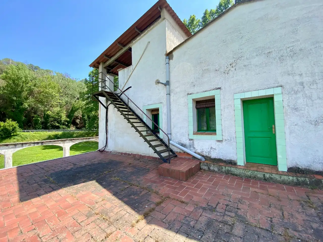 Vista exterior de Casa o xalet en venda en Sant Julià del Llor i Bonmatí amb Jardí privat, Terrassa i Traster
