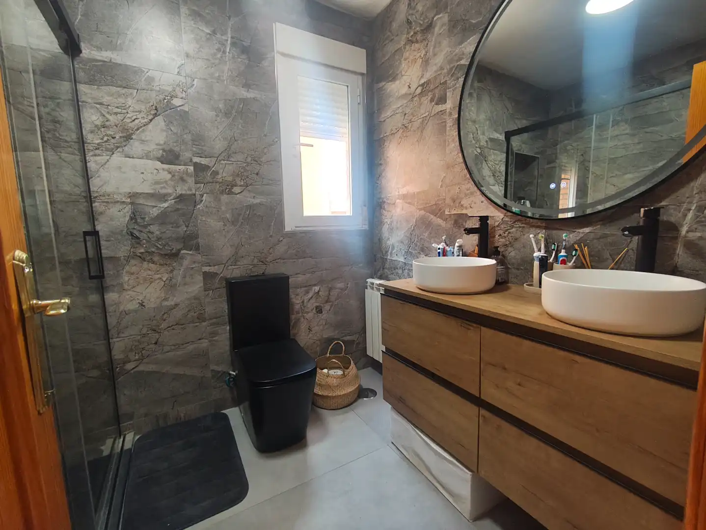 Bany de Casa o xalet en venda en Las Ventas de Retamosa amb Aire condicionat, Calefacció i Jardí privat
