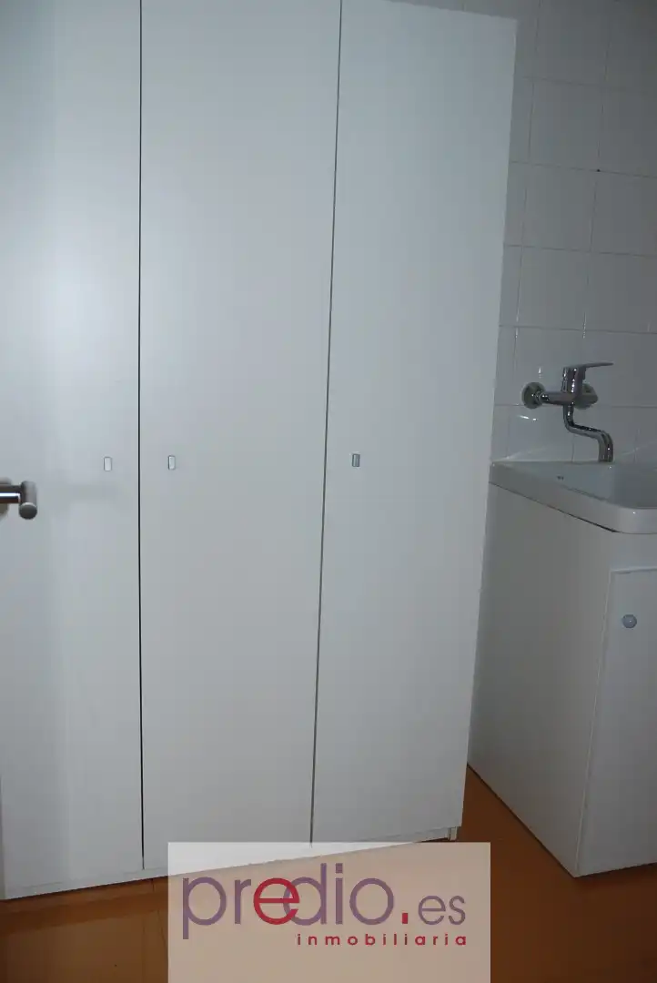 Bany de Apartament en venda en Lugo amb Calefacció, Parquet i Terrassa