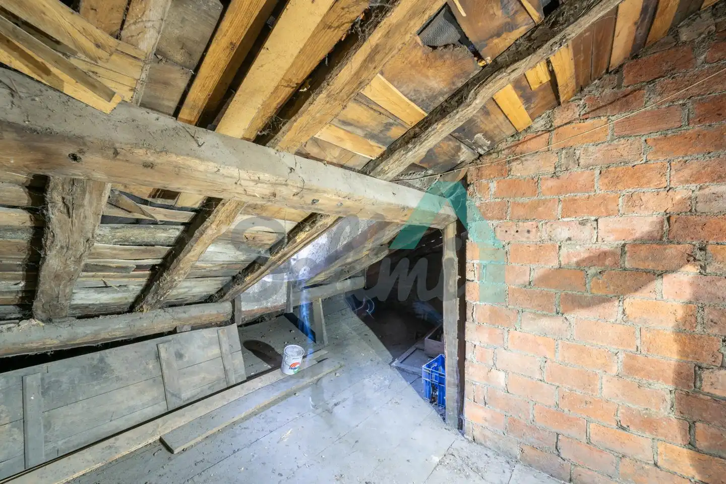 Casa adosada en venta en Quirós con Parquet y Trastero