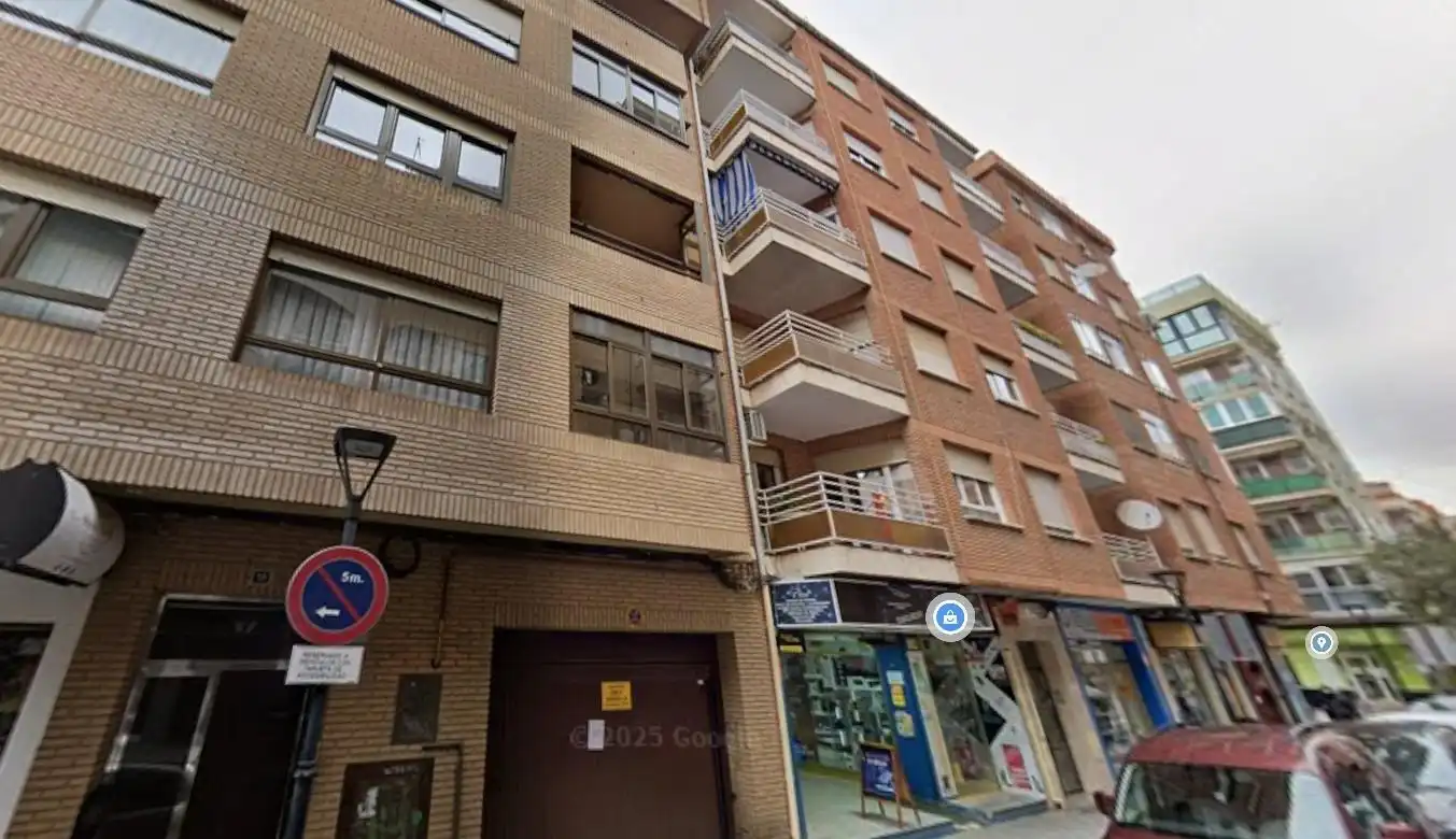 Piso con ascensor en venta en RIOS ROSAS 16
