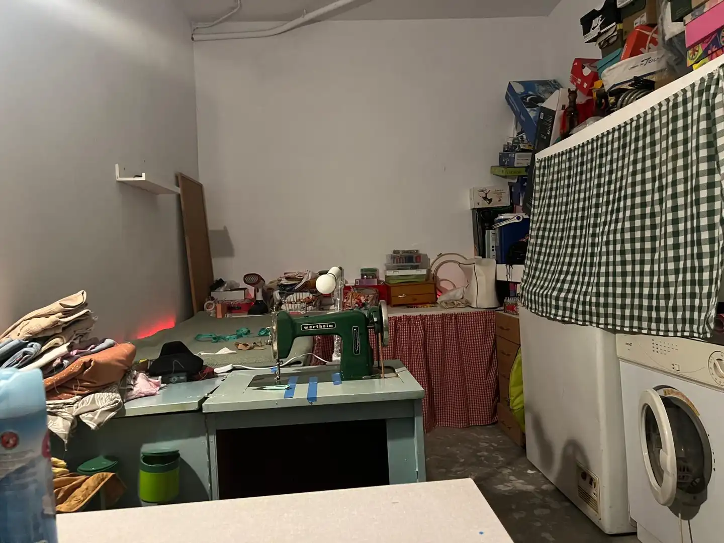 Casa adosada en venta en Sant Martí de Tous con Calefacción, Trastero y Horno