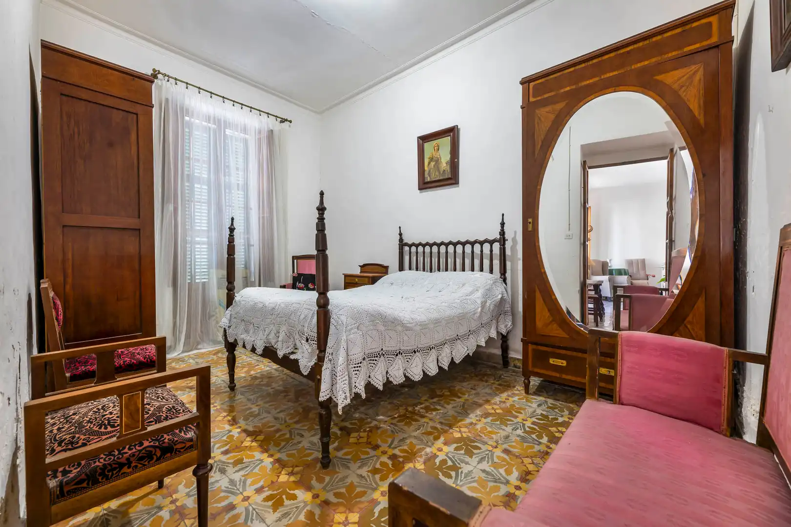 Habitación de Casa adosada en venta en Santa María del Camí con Jardín privado, Trastero y Amueblado
