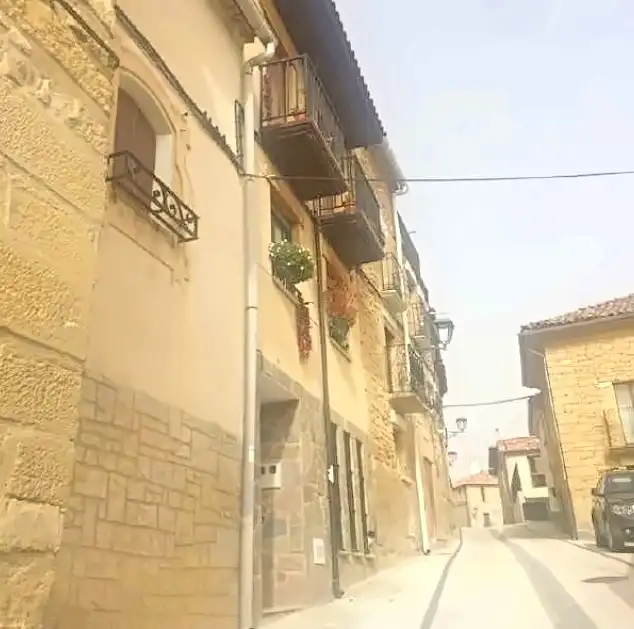 Vista exterior de Casa adosada en venta en Torres del Río