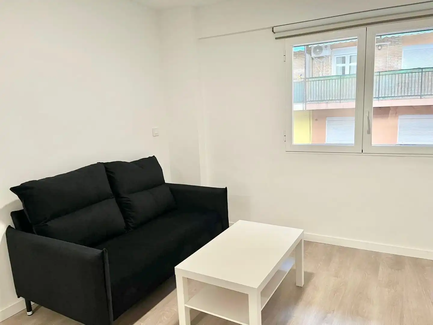 Sala d'estar de Apartament de lloguer en El Campello amb Aire condicionat, Moblat i Rentadora