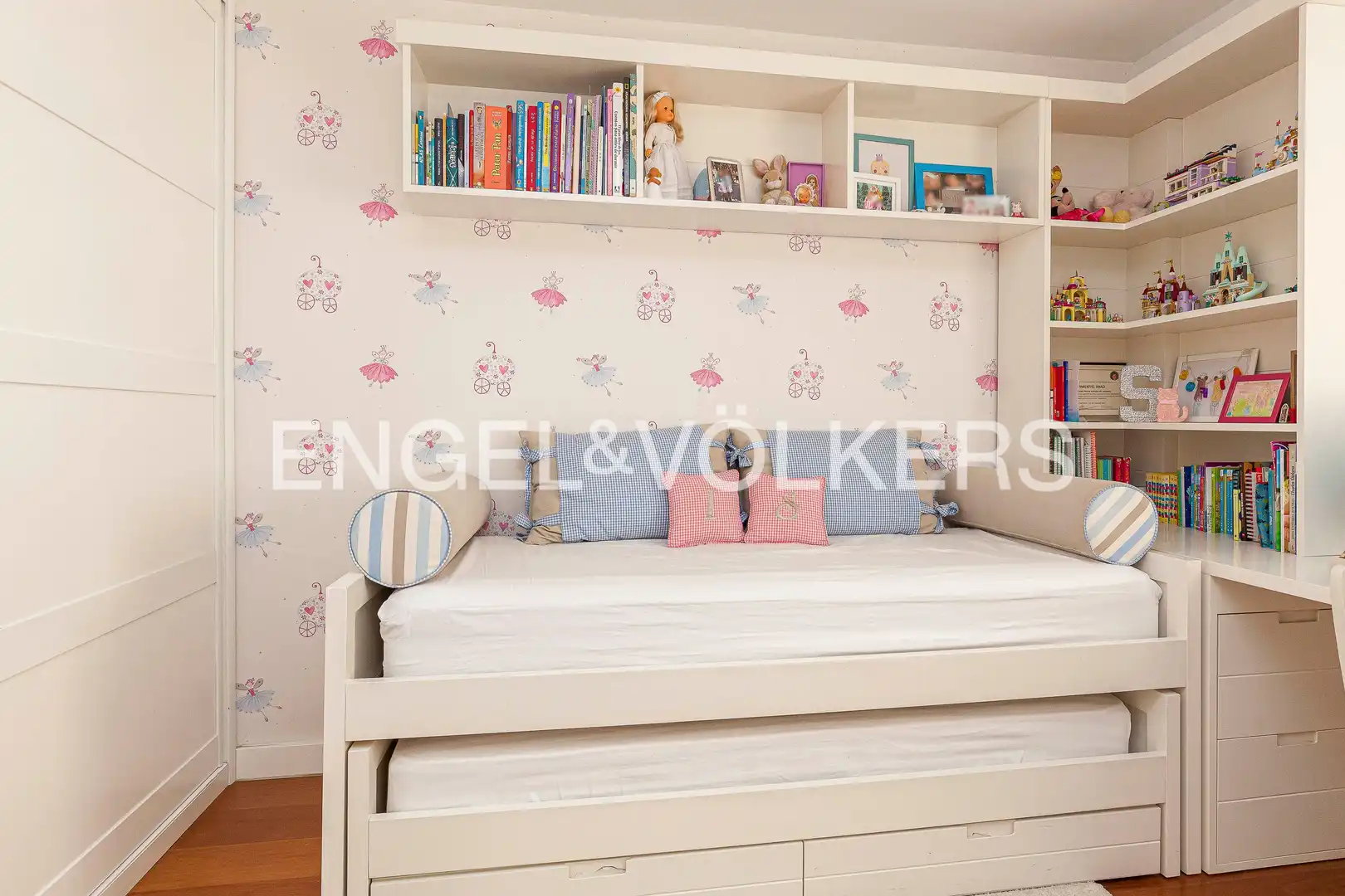 Bedroom of Flat for rent in Barrio de Salamanca
