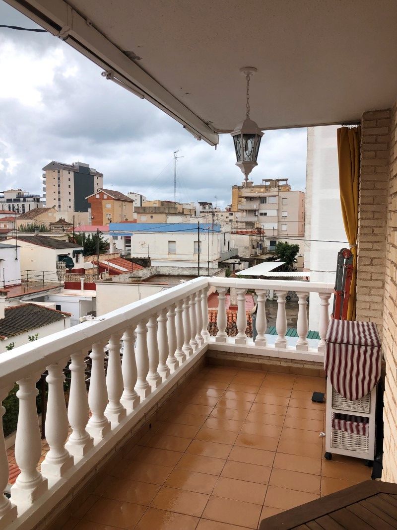 Vista exterior de Pis en venda en Gandia amb Aire condicionat, Terrassa i Traster