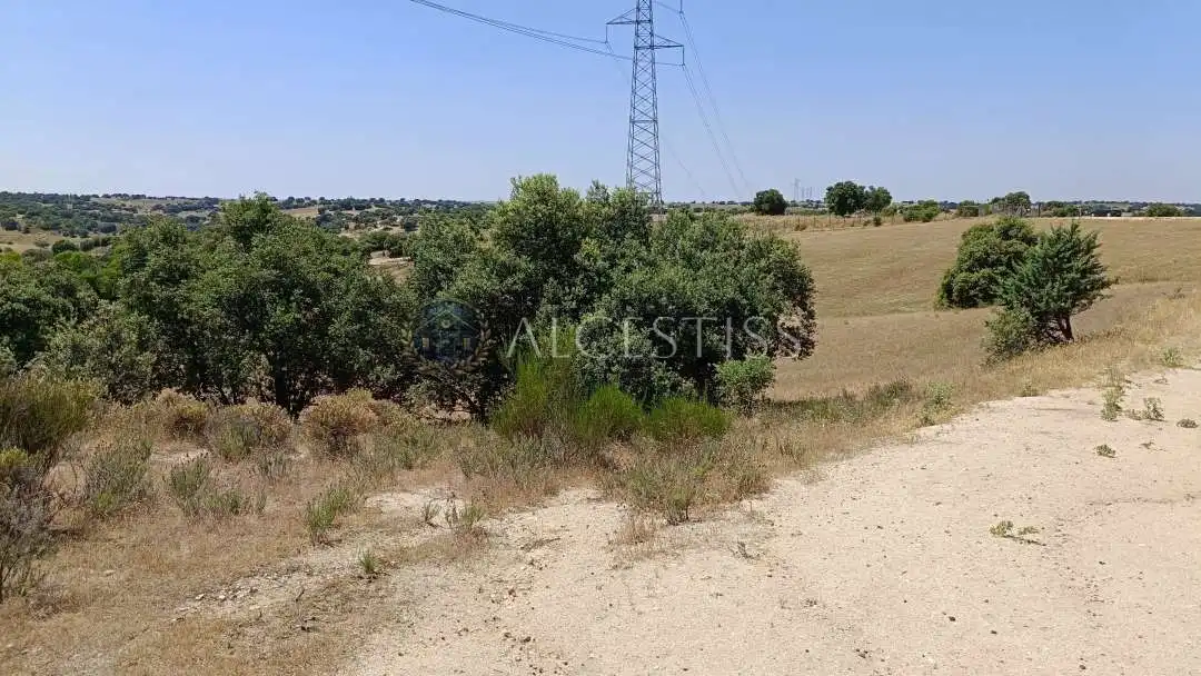 Land for sale in Méntrida