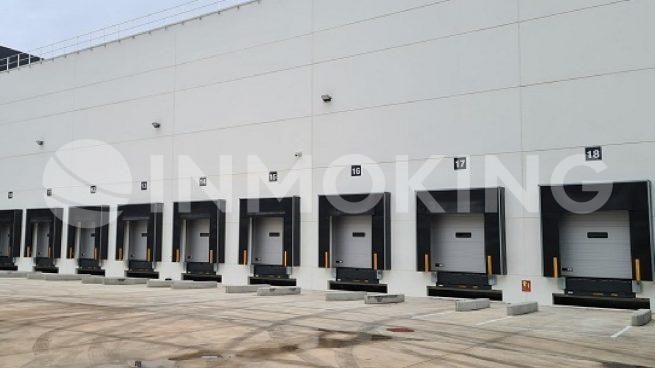 Exterior view of Industrial buildings to rent in Coslada