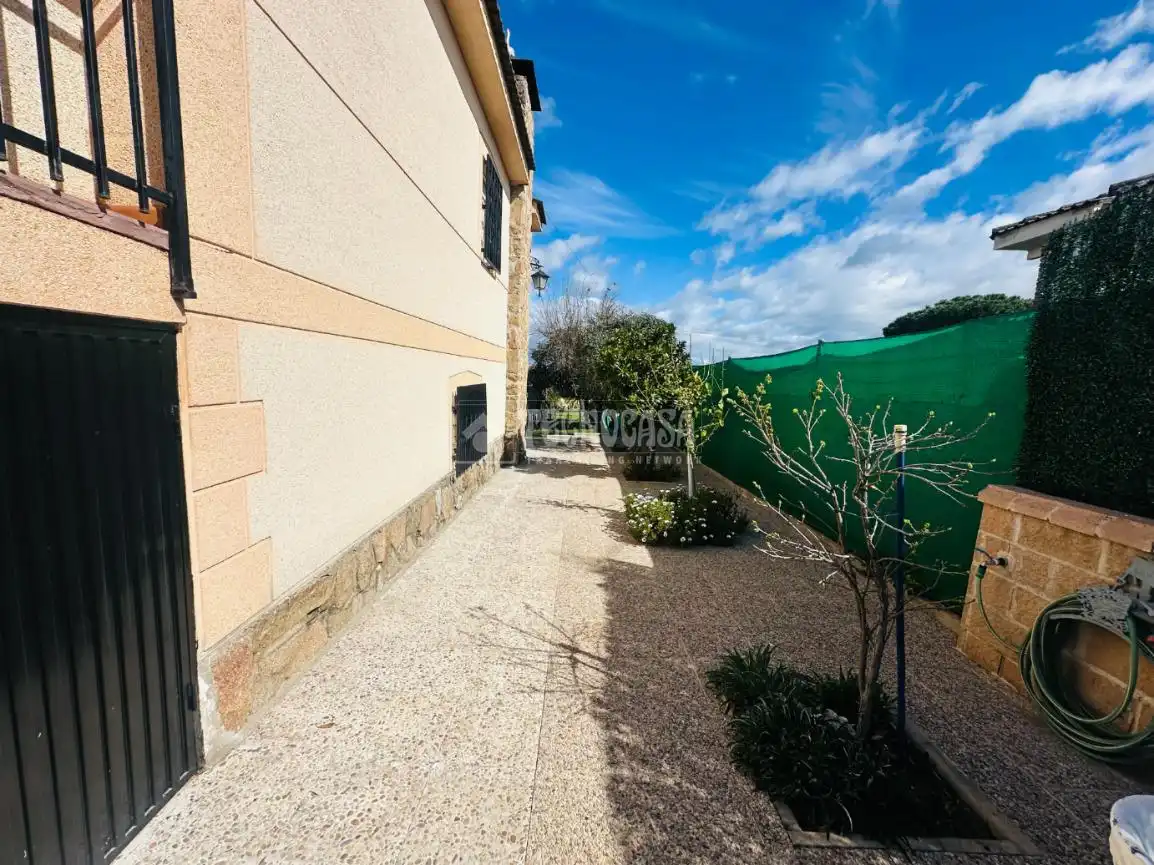 Casa o chalet en venta en Escalona con Calefacción, Piscina y Amueblado