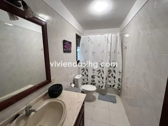 Baño de Casa o chalet de alquiler en Los Realejos con Terraza, Amueblado y Se aceptan mascotas