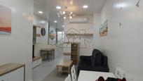 Sala d'estar de Pis en venda en Alcalá de Henares amb Aire condicionat, Calefacció i Parquet