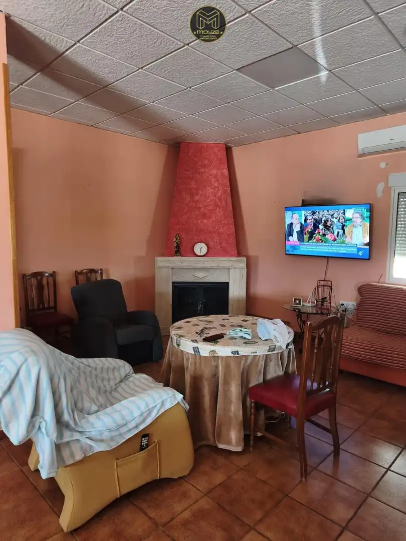 Sala de estar de Casa o chalet en venta en Jaén con Calefacción, Terraza y Trastero
