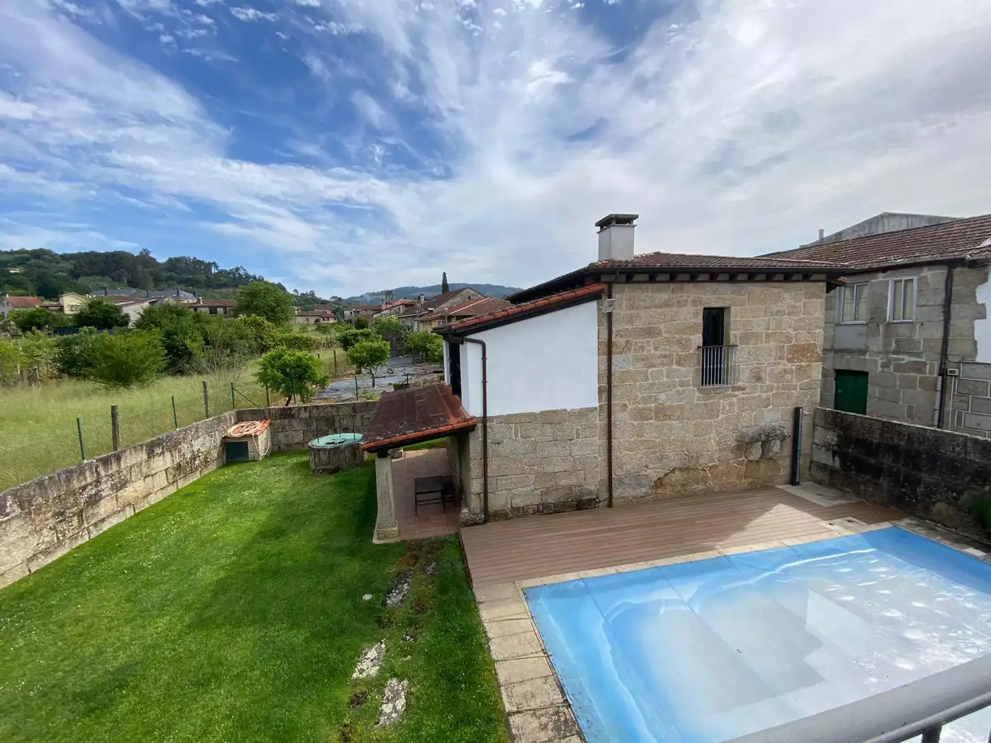 Piscina de Casa o chalet en venta en Leiro con Calefacción, Jardín privado y Parquet