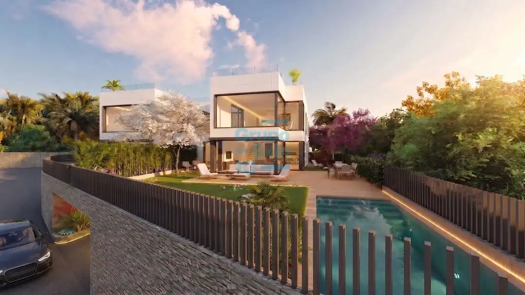 Terraced house with garden for sale in Luis Pradera Kalea, imagen 2