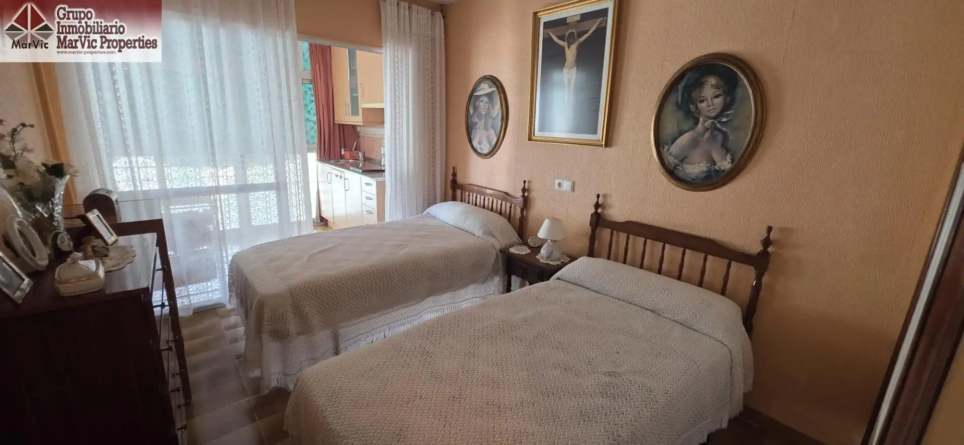 Habitación de Apartamento en venta en Benidorm con Aire acondicionado, Jardín privado y Amueblado