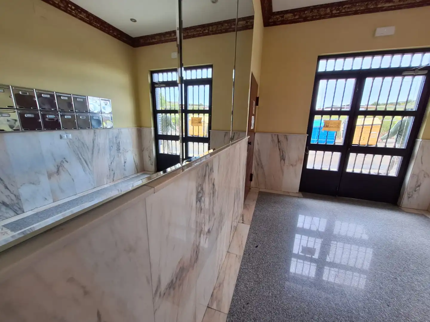 Flat for share in León Capital   with Heating, Parquet flooring and Storage room