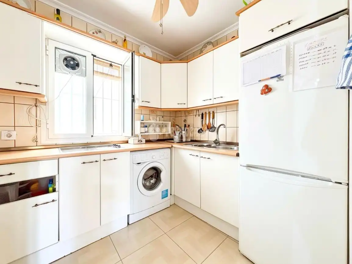 Cocina de Piso en venta en Sevilla con Aire acondicionado, Calefacción y Amueblado