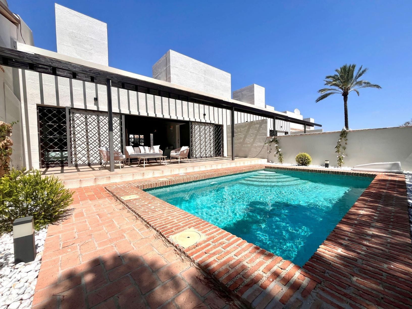 Swimming pool of Single-family semi-detached for sale in  Murcia Capital  with Air Conditioner, Heating and Private garden