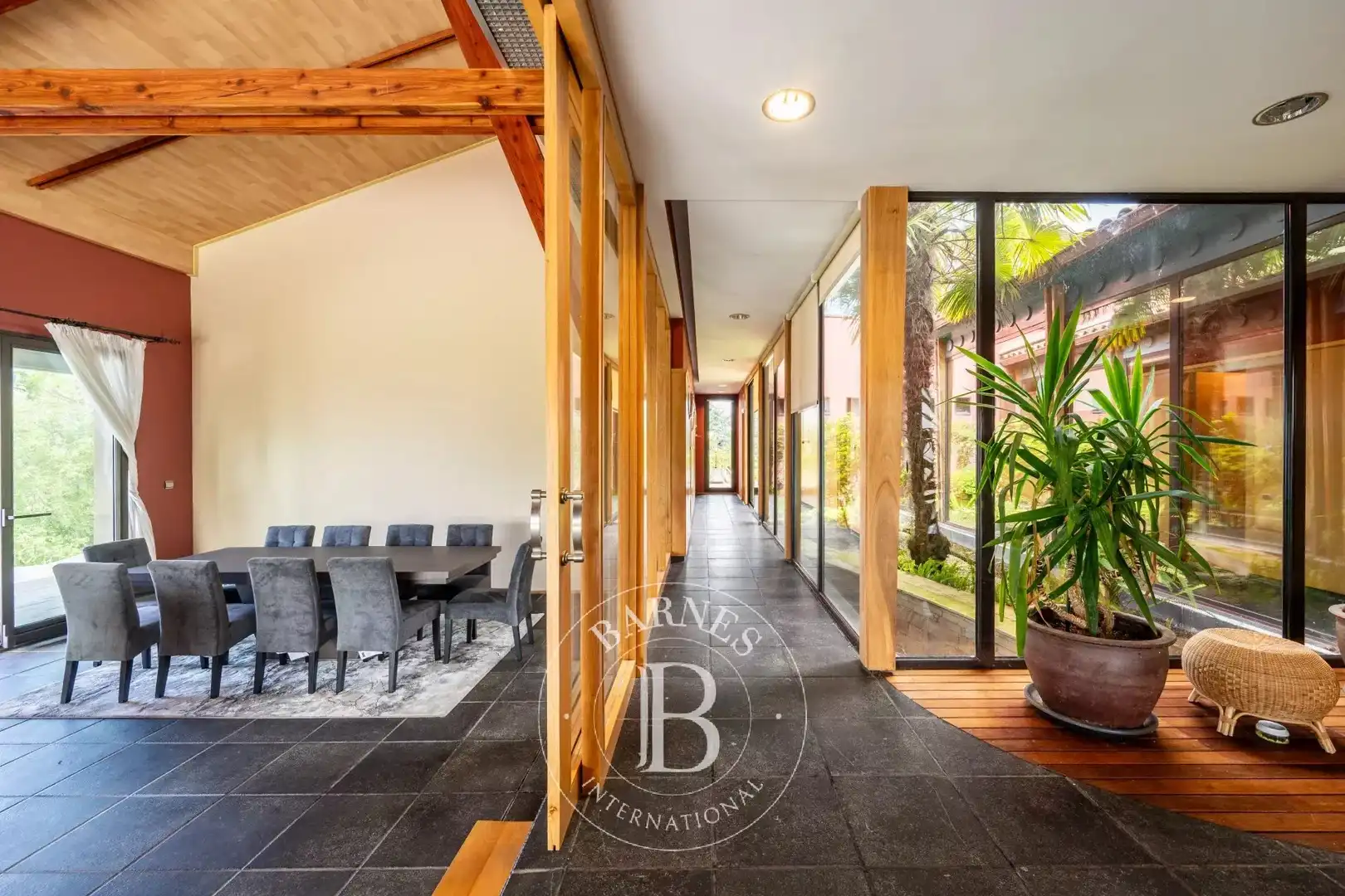 Casa o chalet en venta en Donostia - San Sebastián  con Calefacción, Trastero y Piscina