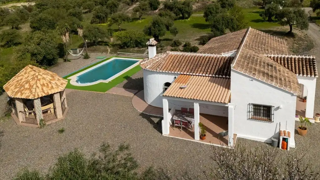 Casa rústica amb piscina en venda a Casarabonela, imagen 34