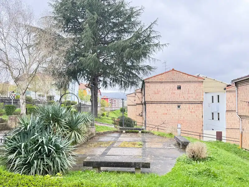 Exterior view of Flat for sale in Zumarraga  with Heating and Storage room