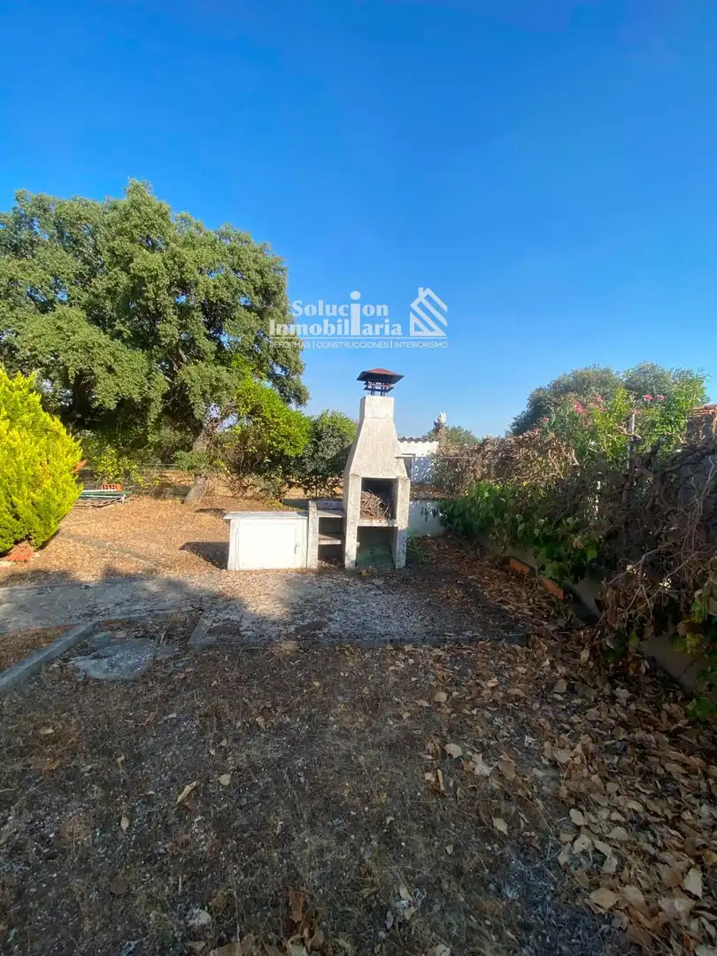 Casa o xalet en venda en Calvarrasa de Arriba amb Traster i Moblat